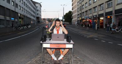 «Musik allein reicht nicht mehr»: Ziggie vo Züri über Bühne, Look und Selbstinszenierung